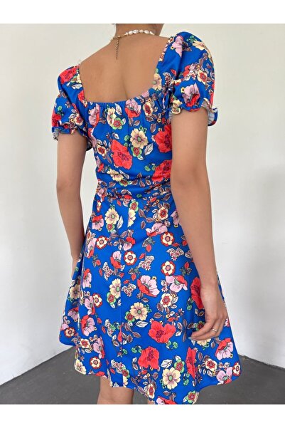 Moda Ebrar Mini dress with elastic collar and lace detail - Cobalt