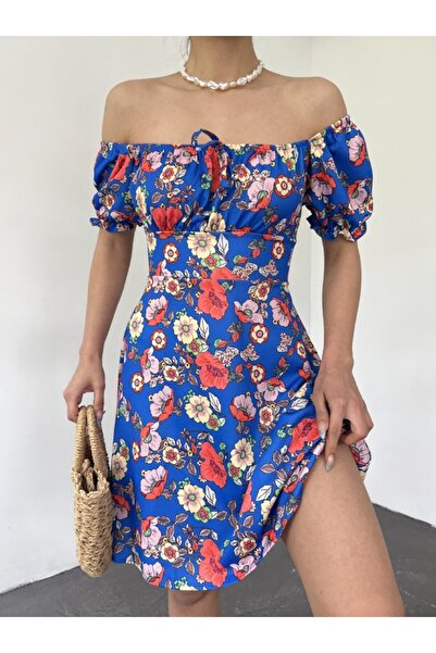 Moda Ebrar Mini dress with elastic collar and lace detail - Cobalt