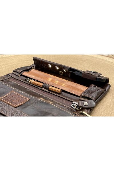 Kavatza Tobacco pouch Leather Ethnic Advanced with LED and Ashtray Brown