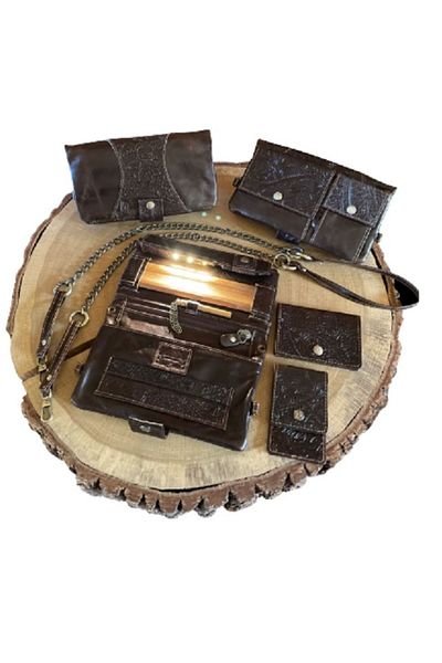 Kavatza Portofelul Tutun Pouch Piele Naturala Ethnic Advanced Cu Led Si Port Maro