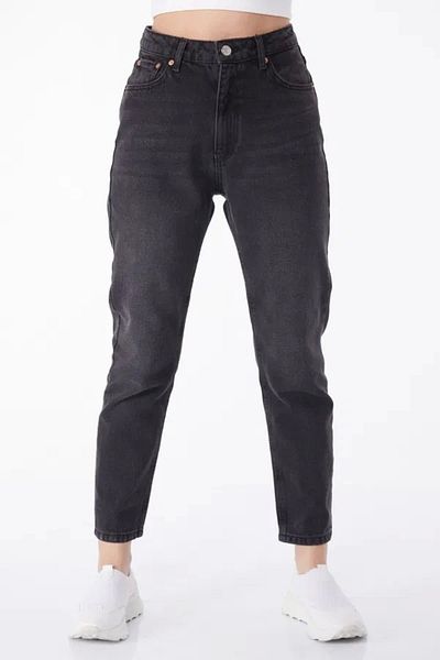 Ruby Slimfit Mom Jeans