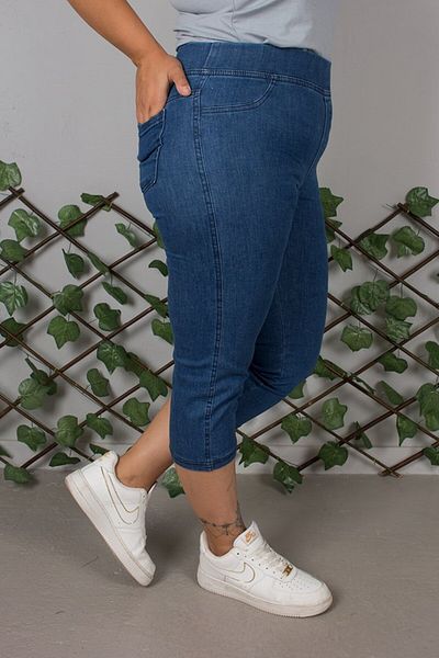 Truva XXL Plus Size Blue Denim Capri Pants – Comfortable and Stylish Design
