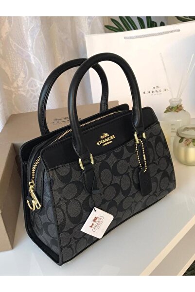 Coach Coach bag - a touch of classic elegance without the accessories