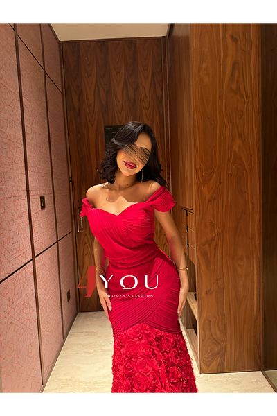 4YOU Red pleated dress with rose-embellished hems