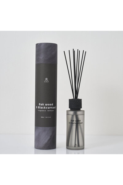 NİCE ناشر روائح خشب البلوط والكشمش الأسود 300 مل باللون الأسود