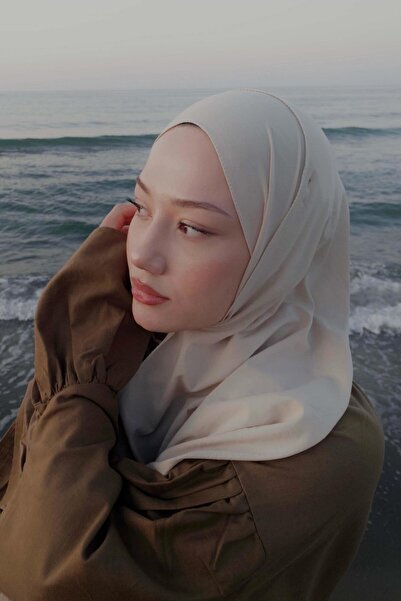 İpekhan Meliha Hacıoğlu's Choice for Summer: Relax Shawl 10000-16