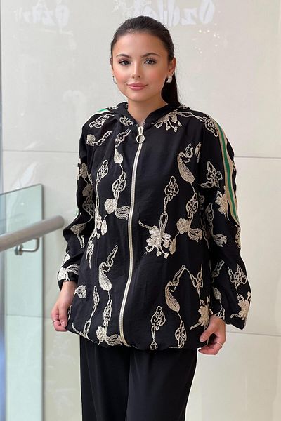 Ghisa Hooded Floral Embroidery Embroidered Cap