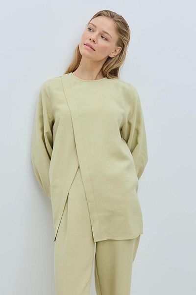 Mahal Bood Asymmetric Cut Blouse