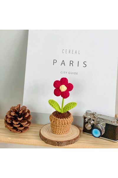 Choice Little red flower Handmade Knitted Flower Pot Red Heart Shaped Knit Imitation Potted Plant for Valen