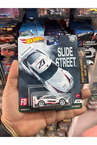 HOT WHEELS Toyota Gr Supra (premıum modeldir ) Slide Street