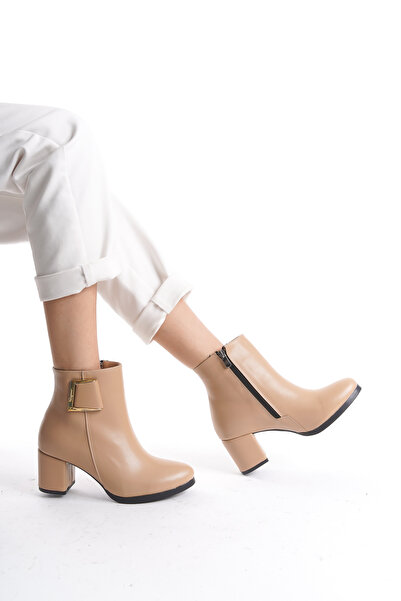 LUPİN SHOES حذاء نسائي بكعب عالي من Alora Nud مزين بإبزيم جلدي