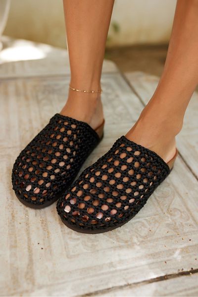 ANGELİNA JONES Clogs Women's Black Knitted Closed Toe Slippers