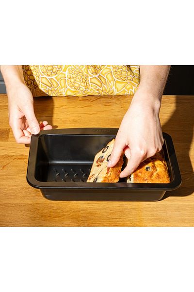 Pyrex Glide Loaf Pan 24cm – Non-Stick Durable Bakeware