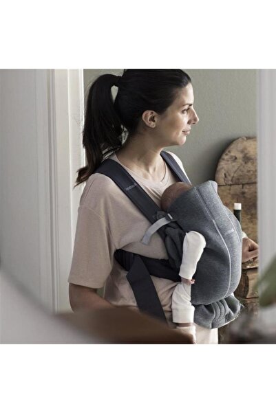 BabyBjörn BabyBjorn - Mini Anatomical Baby Carrier, with Multiple Carrying Positions – Dark Grey, 3D Jersey