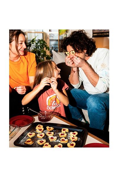 Pyrex Glide Non-Stick Baking Tray 38cm – PFAS-Free, Easy-Release Tray for Everyday Oven Cooking