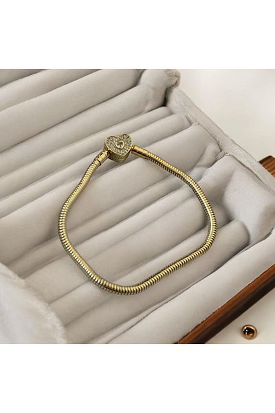 İNN JEWELLERY Women's Charm Bracelet with Heart Figure