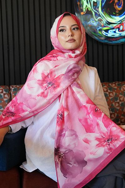 AFVENTE Magnolia Flower Pattern Red Soft Cotton Shawl