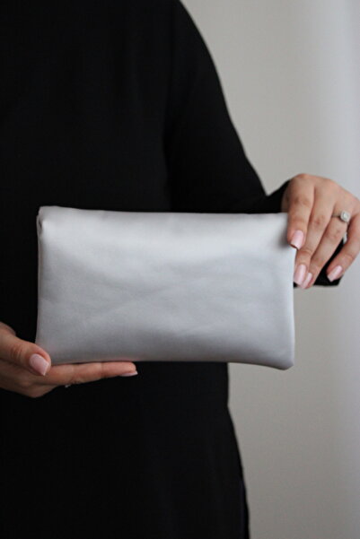 mossi Aron Atelier Black Satin Faux Leather Bow Detailed Chain Strap Evening Dress Clutch Bag