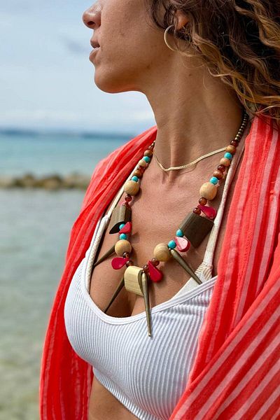 Güneşkızı Wooden Object Design Necklace