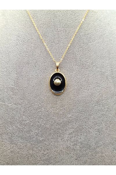 Han Ticarethane Gold Color Black Enamel Seashell Model Necklace