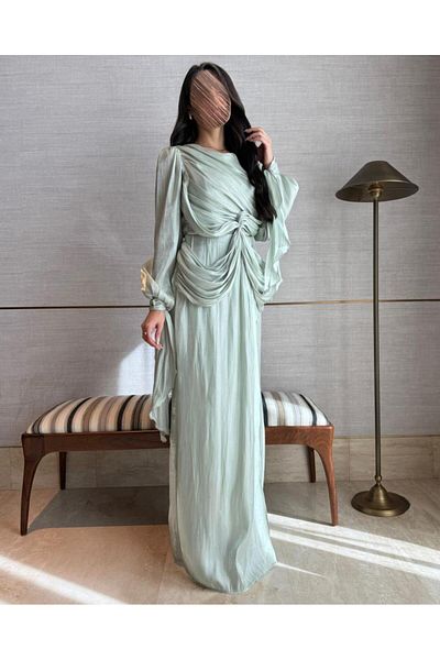 toog Light green pleated dress