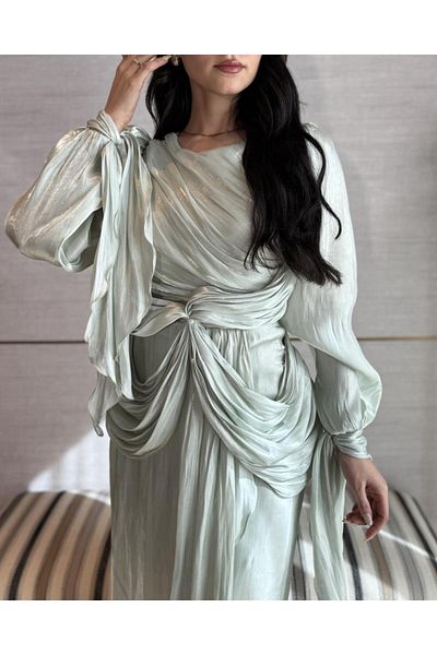 toog Light green pleated dress