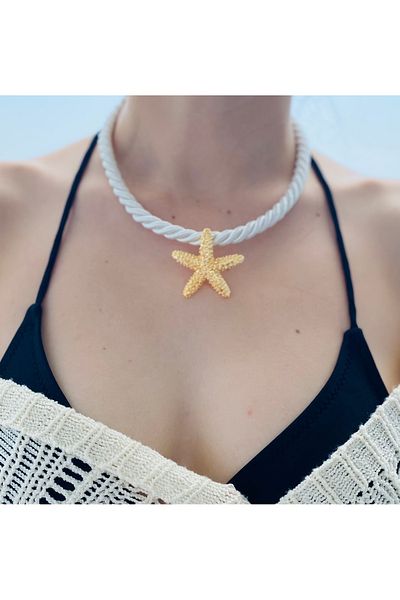 milayk White Straw Drawstring Necklace with Starfish Figure