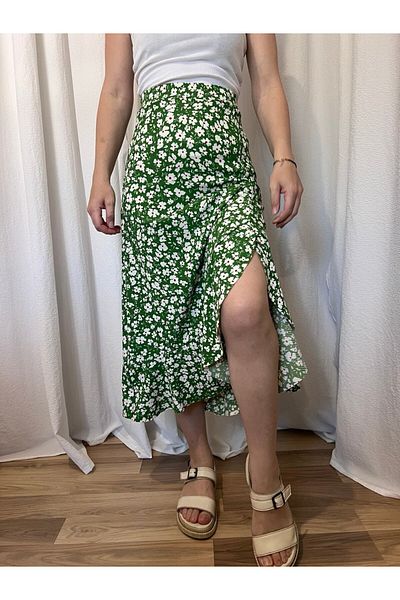 Moda Lounge Floral Patterned Ruffle Slit Detailed Skirt