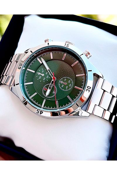Weluxa Silver Color Green Dial Men's Wristwatch