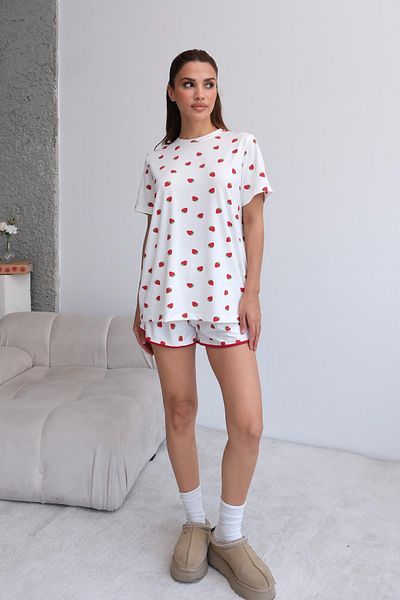pouq Strawberry Patterned Shorts Pajama Set Ecru