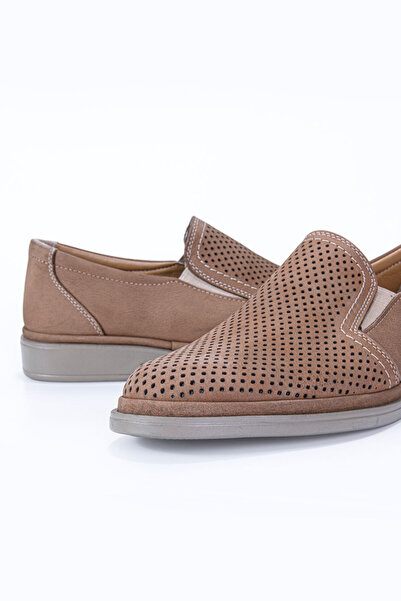 Vantaggio Nuvilo Sand Nubuck 100% Genuine Leather Men's Comfort Shoes