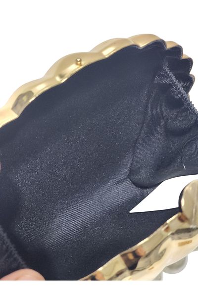 OUEEN ELİZABETH Metal Case Musselling Shell Figure Model Pearl Handle Detail Women's Evening Dress Bag