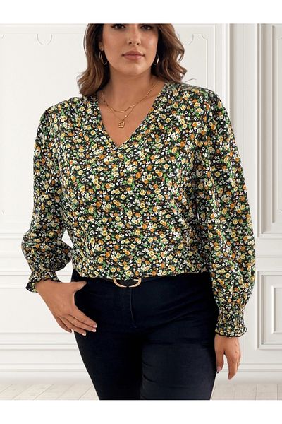 UniqueStore.ro Cămașă neagră mărime plus cu imprimeu floral și decolteu - XL