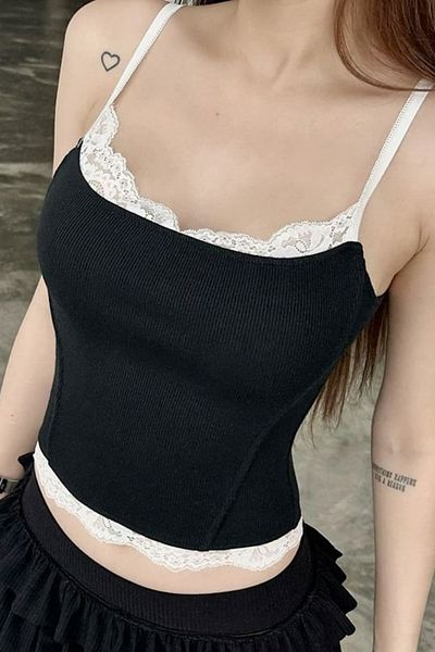 Karakedi Black Lace Detailed White Slim Gothic Y2K Strap Crop