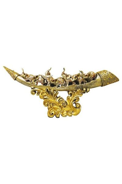 BLA BLA FOAM Statueta Fildes, argintiu/auriu, decorat cu 7 elefanti argintii si pietricele stralucitoare, 43 cm