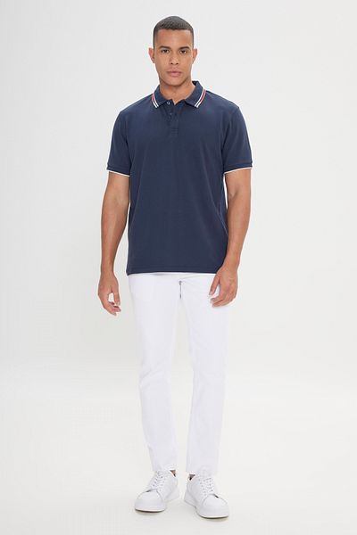 AC&Co / Altınyıldız Classics Ανδρικό μπλουζάκι με λαιμόκοψη σε 100% βαμβακερό μπλουζάκι με λεπτή εφαρμογή