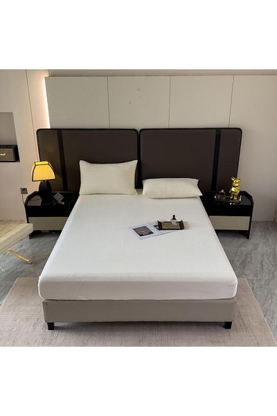 Casa New Concept 3 Piece Velvet Bed Linen Set – Fitted Sheet 232x250 + 2 Pillowcases 50x70