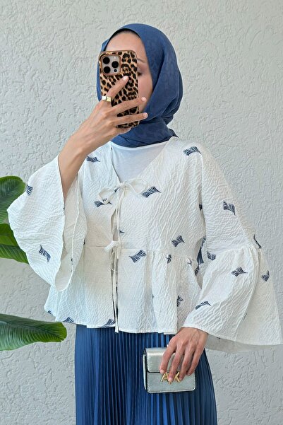 Butik Eylül ,Bağcık Detaylı Desenli Standart Kimono