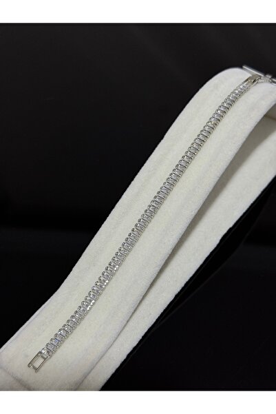 XUPING JEWELRY سوار من الفولاذ المقاوم للصدأ مع حجر الزركون 316L لا يفقد بريقه