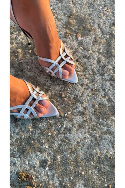 Eataly Shoes Model de coș argintiu mat Pantofi cu toc deschis cu vârf ascuțit