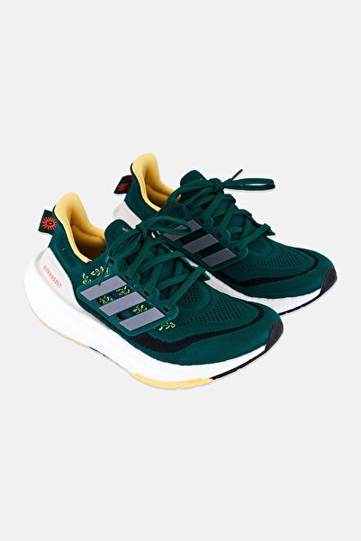 adidas حذاء جري خفيف برباط من ألترا بوست للأولاد من كيدز بوي، باللون الأخضر