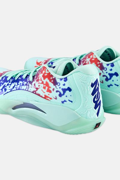 Nike Men Zion 3 Lace Up Basketball Shoes, Multicolor