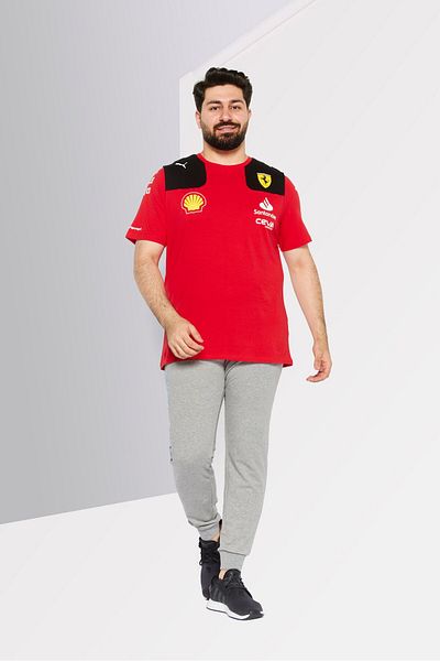 Puma X Scuderia Ferrari Men Sportswear Fit Short Sleeve Outdoor T-shirt, Red