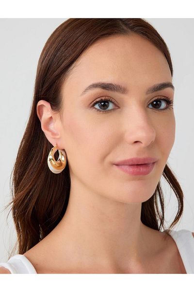 Jimmy Key White Spiral Detailed Enamel Hoop Earrings