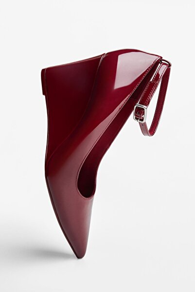 Bershka Bileklik detaylı dolgu topuklu ayakkabı