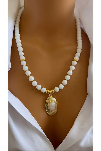 Nevaa Still Glass Bead Design Necklace