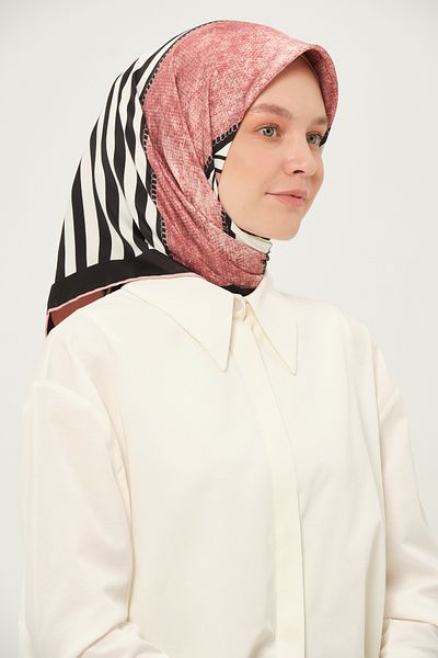 Madame Polo Τυπωμένο Twil Κασκόλ Πολύχρωμο Αντιολισθητικό Ύφασμα χωρίς τσαλακώματα