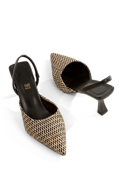 PAYZİN '' RENGİN '' Kilim Desenli Sivri Burunlu Arka Açık 9 cm Kadeh Ökçe Kadın Ayakkabısı Yeni Sezon