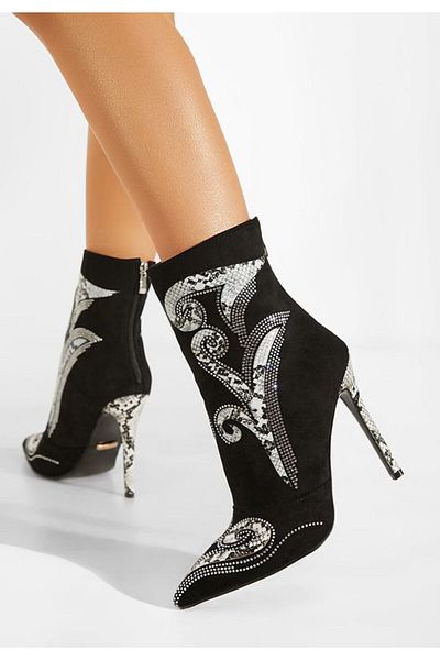 B T Shoes Elegant black ankle boots Evry