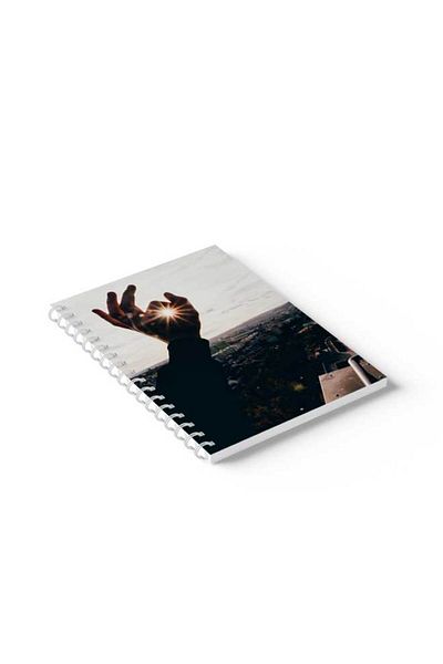LOWHA دفتر ملاحظات حلزوني مع غلافين أمامي وخلفي صلبين بتصميم "Hand to Sky"